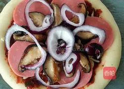Thick-bottom mushroom and ham pizza recipe 10