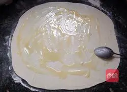 Illustration of making sesame candy heart thousand-layer puff pastry 11