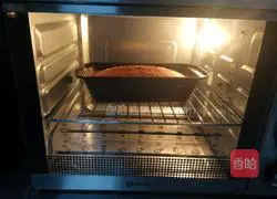 Illustration of how to make butter pound cake 14