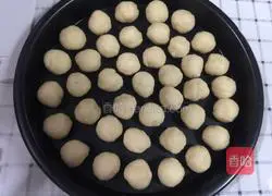 Illustration of how to make money buns 7