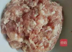 Illustration of how to make minced meat, vegetables and tofu (if you want it to look good, stir-fry some chili oil and pour it on)