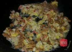 Illustration of how to make fried rice noodles with black pepper 2