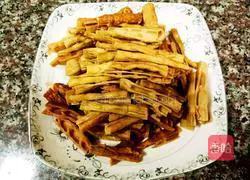 Illustration of how to cook duck with smoked bamboo shoots 3