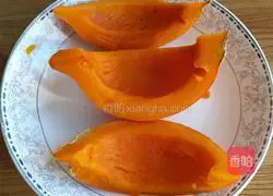 Illustration of how to make two-color hair cake 2