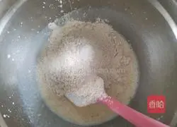 Whole wheat banana oatmeal muffin cake (oil-free, sugar-free, low-calorie and fat-reduced) Recipe 4