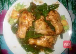 Illustration of how to make braised chicken wings with pickled peppers 3