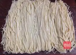 Illustration of how to make pork noodles 5