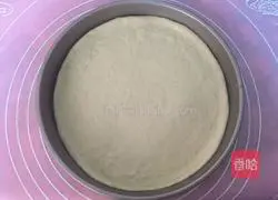 Bacon Cheese Pizza Recipe Illustration 2