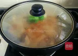 Illustration of Braised Pork Claws 13