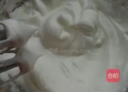 Strawberry Jam Cake Roll Recipe Illustration 8