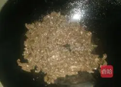 Illustration of how to make stir-fried beef with coriander 5