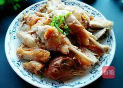 Illustration of how to braise chicken in a rice cooker 8