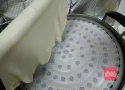 Illustration of how to make steamed pancakes 9