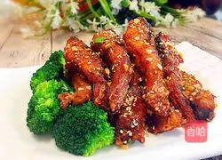 Illustration of how to make spicy fish with Chixiang sauce 20