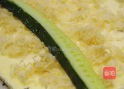 Illustration of how to make seaweed cake rolls 9