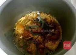 Illustration of how to make rock sugar elbow 15