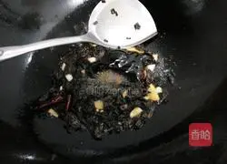 Illustration of how to make braised pork with tea and plum vegetables 9