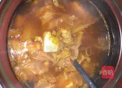 Illustration of how to make kimchi and tofu soup 4