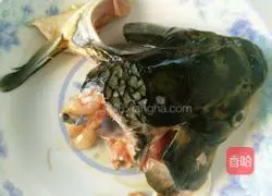 Illustration of how to make fish head tofu casserole 1