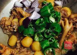 Illustration of how to make large plate chicken 10