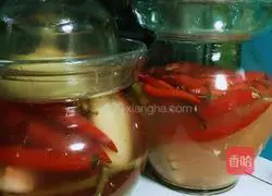 Illustration of how to make spicy and sour chicken offal with kimchi 1