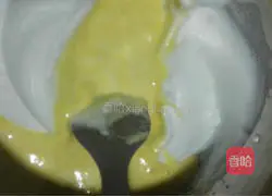 Illustration of how to make jam cake roll 5