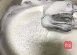 Illustration of how to make chiffon cake 10