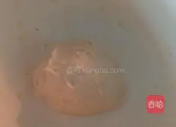 Illustration of how to make ham, chicken and mushroom pizza 2