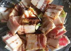 Illustration of how to make steamed pork with rice flour 3