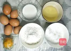 Illustration of how to make cream strawberry cake 1