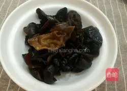 Illustration of how to make spicy chicken legs 4