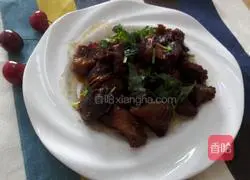 Illustration of family braised beef 11