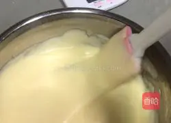 Strawberry Petit Four Cake Roll Recipe Illustration 8