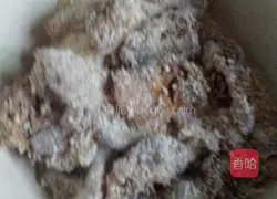 Illustration of how to make country steamed pork 6