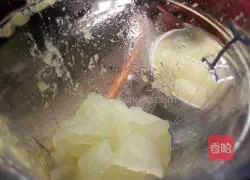 Illustration of making homemade pineapple cake 6