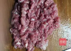 Illustration of how to make meat-stuffed green peppers 2