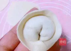 Illustration of how to make steamed kimchi dumplings 5