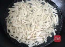 Illustration of how to make coriander and tofu soup 4