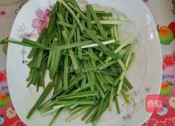 Illustration of how to make fried dumplings with silver sprouts 2