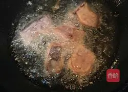 Illustration of how to make pickled fish in open stove 4