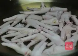 Illustration of how to make delicious marinated chicken feet with wine 3