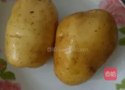 Illustration of how to make homemade French fries 1