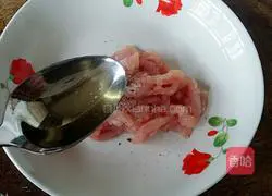 Illustration of how to make kimchi and sweet potato noodles with shredded pork (spicy and sour version) 5