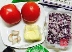 Illustration of how to make pizza sauce 1