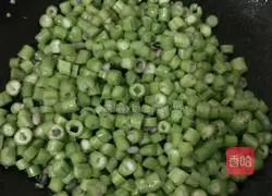 Illustration of how to make bacon fried rice 4