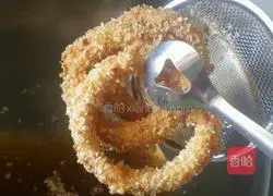 Illustration of how to make fried onion rings 7