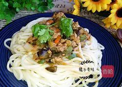 Illustration of how to make braised pork and eggplant noodles 14