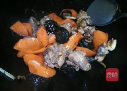 Illustration of braised chicken legs with carrots and shiitake mushrooms 9