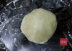 Illustration of how to make pizza in a pan 6