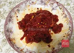 Illustration of how to make fried shredded beef with celery 4